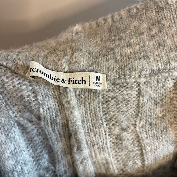 Abercrombie & Fitch Gray Knit Cardigan & Pant Sweater Set | SZ L & M - Picture 11 of 16